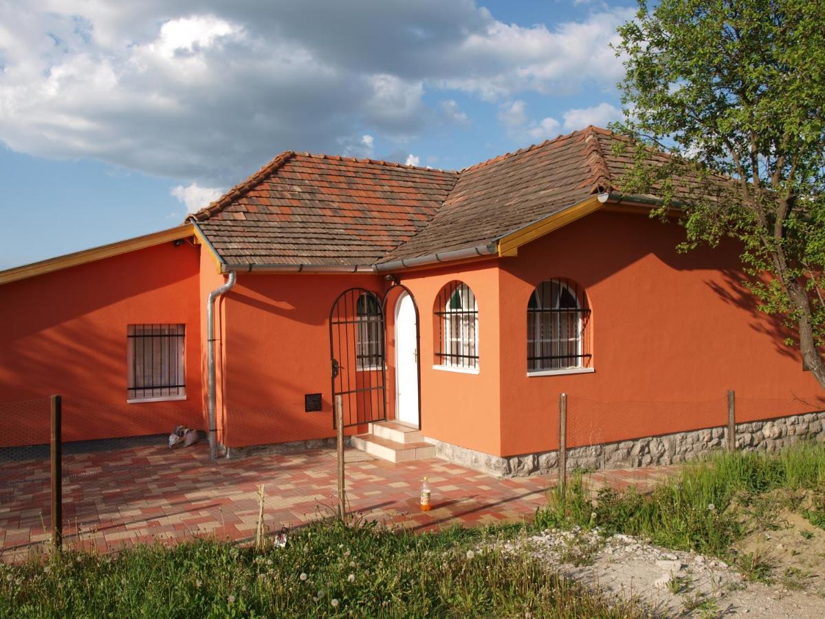 Rozsa Haz Csernely Exterior foto